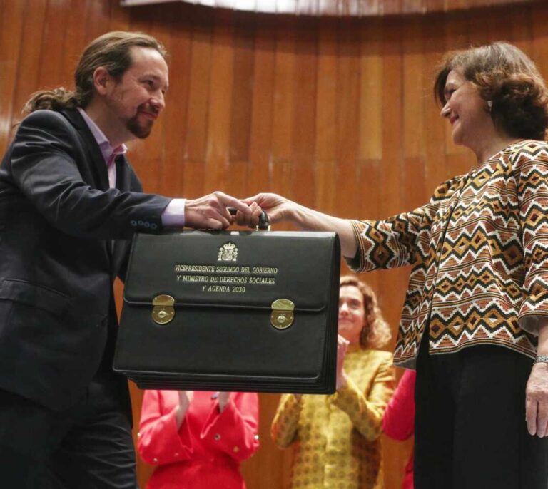 Iglesias da orden de callar las críticas para no poner en riesgo el pacto con Sánchez