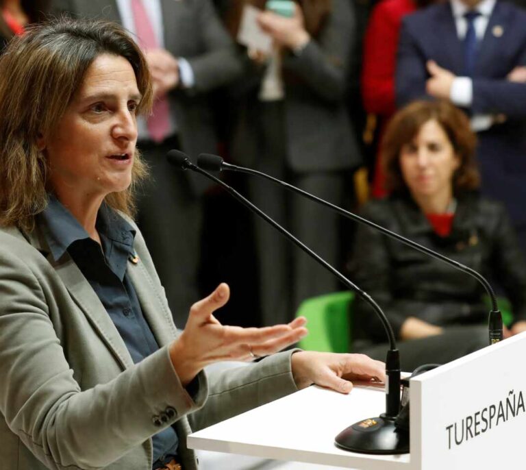 Ribera carga contra Jordi Sevilla: “Si no se siente cómodo, es comprensible que se vaya”