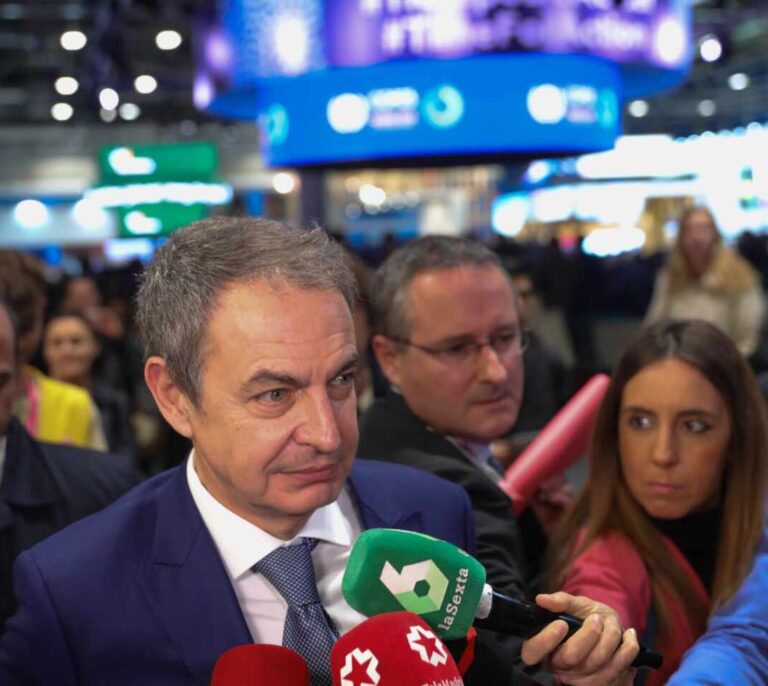 Zapatero: "Sánchez acierta no recibiendo a Guaidó"