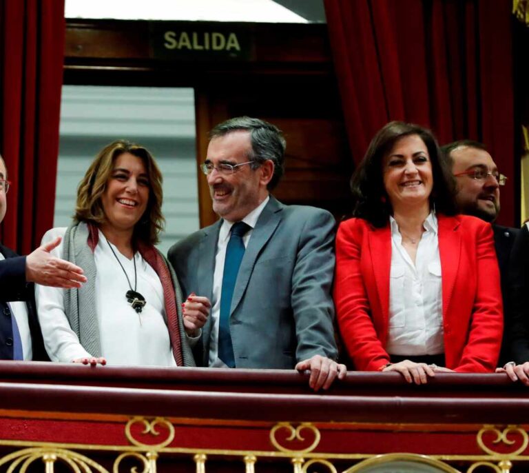 Los críticos con Susana Díaz piden dejar de "culpar a los otros" del fracaso del PSOE-A