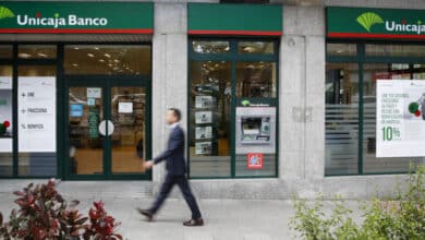 Unicaja Banco no descarta un nuevo ERE tras ganar un 43% menos por el impuesto a la banca