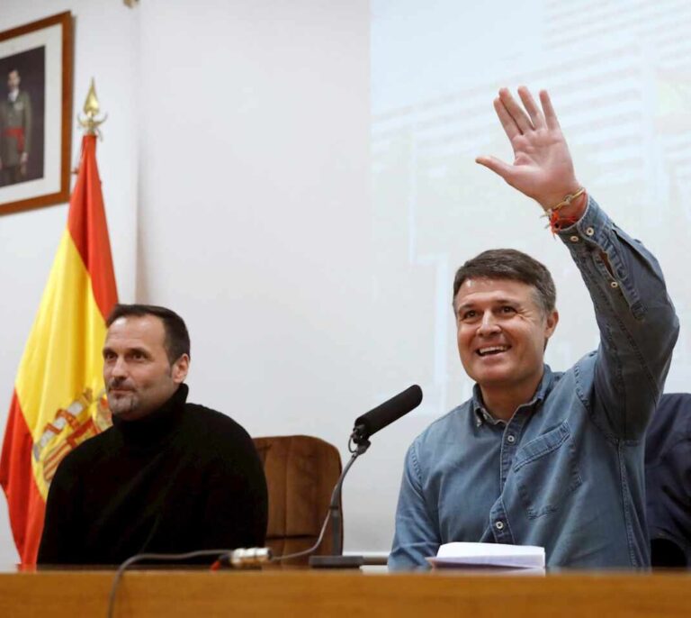 Los evacuados de Wuhan, tras la cuarentena: "Podéis besarnos y abrazarnos sin peligro"