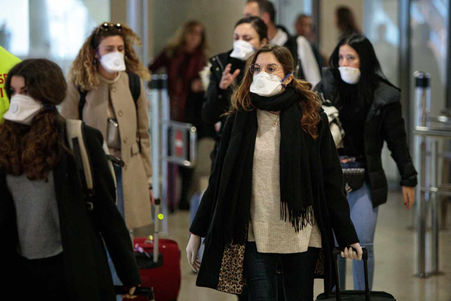 El Gobierno activará un protocolo de actuación para aeropuertos y hoteles frente al coronavirus