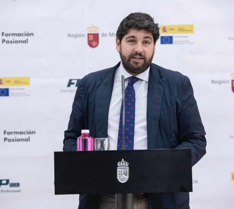 La Universidad de Murcia aprueba una declaración institucional contra el 'pin parental'