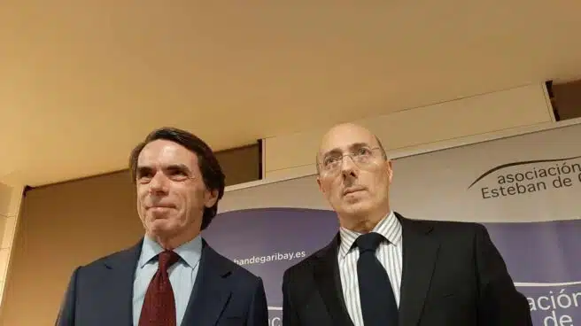 Aznar alerta del "principio del fin" de la caja única y la solidaridad en España
