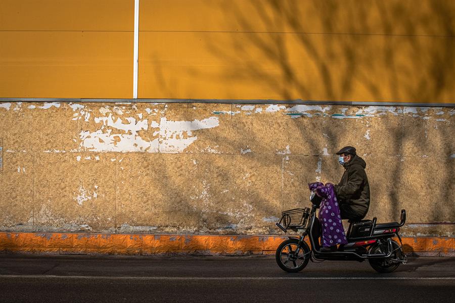 El coronavirus de Wuhan ya supera al SARS de 2003: 814 muertos y 37.600 infectados