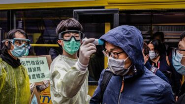 Un crucero con casi 4.000 personas a bordo, en cuarentena en Japón ante posibles casos de coronavirus