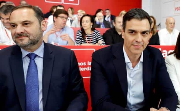 Sánchez reúne de urgencia a la cúpula del PSOE para buscar a un candidato contra Ayuso