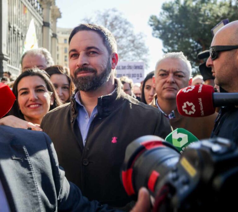 Los agricultores echan de la manifestación a Abascal: "Este no es el momento"