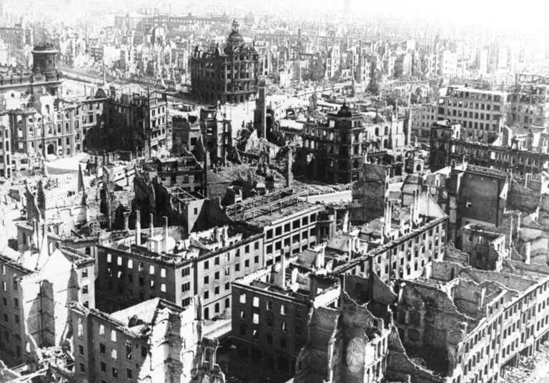 De Tokio a Hamburgo: los bombardeos más mortíferos de la II Guerra Mundial