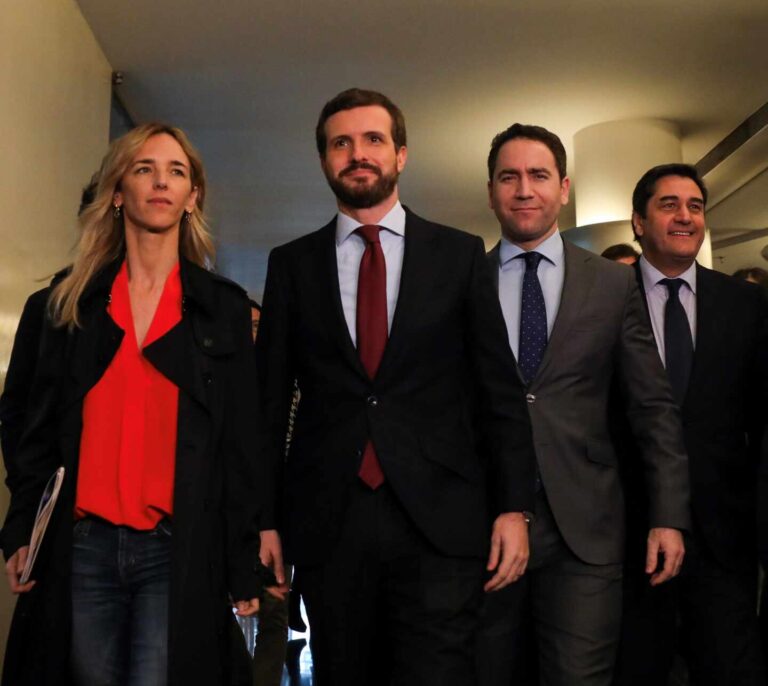 Álvarez de Toledo pierde apoyos en Génova que ponen en cuestión su continuidad