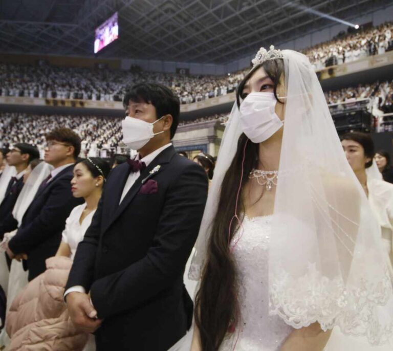 De Madrid a Japón: El pánico por el coronavirus se extiende por el mundo