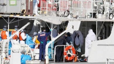 Más 7.000 personas, retenidas en cuarentena en dos cruceros en Hong Kong y Japón