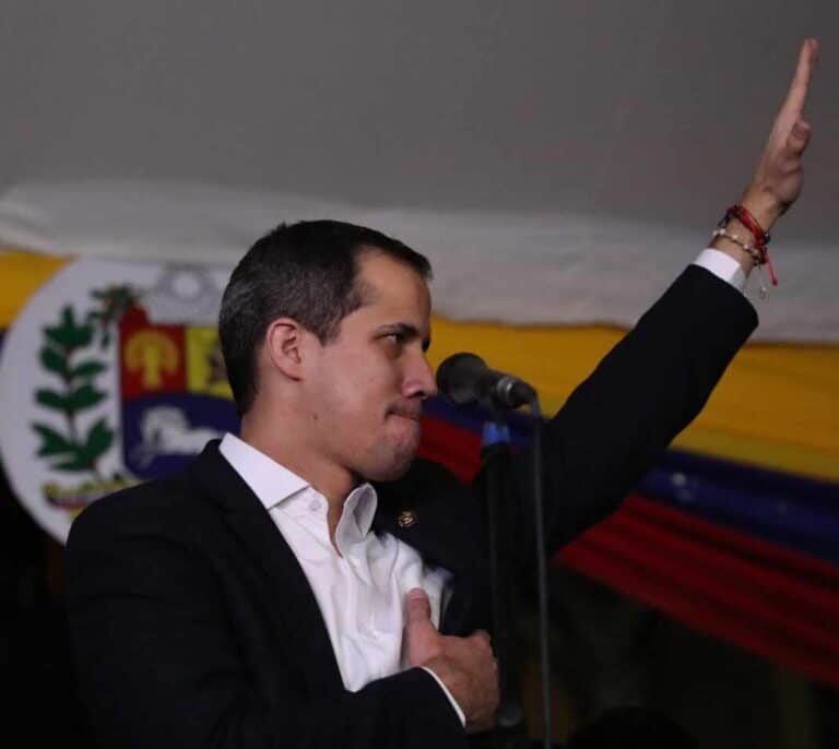 La UE deja de reconocer a Guaidó como presidente interino  tras expirar el mandato de la Asamblea Nacional