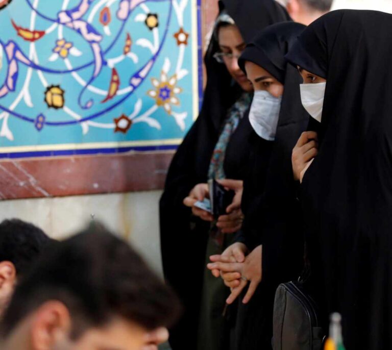 La participación en las elecciones de Irán se hunde en plena crisis del coronavirus