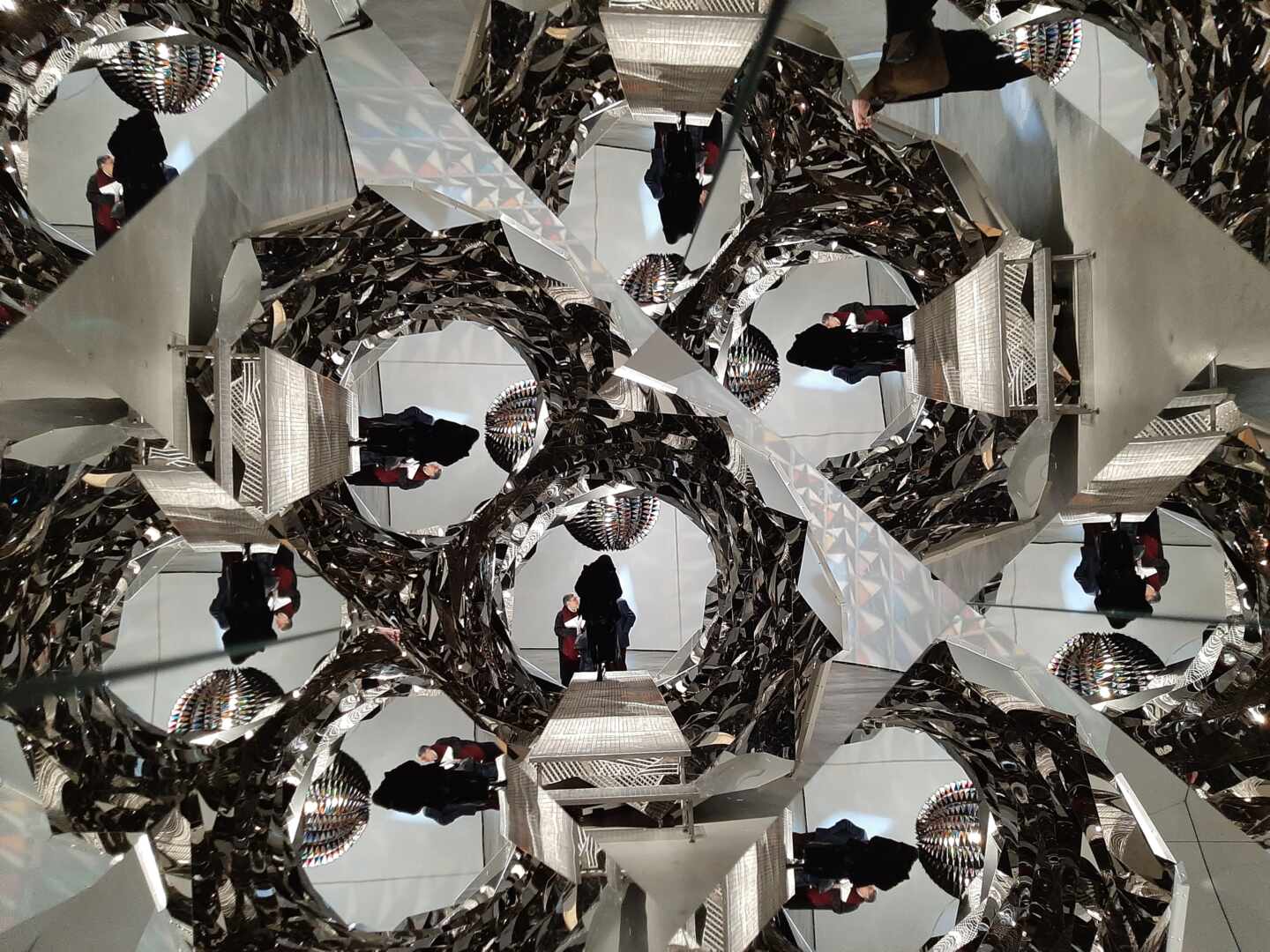 Una de las obras de Olafur Eliasson expuestas en el Museo Guggenheim Bilbao.