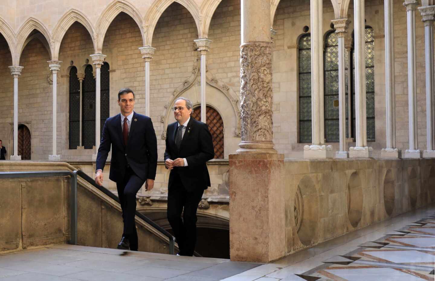 Sánchez y Torra en el castillo de Drácula