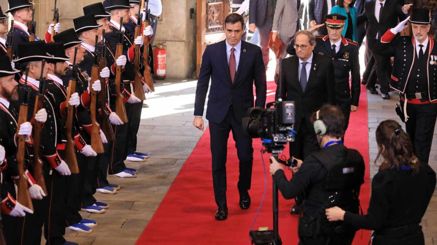 Las plataformas no independentistas se sienten despreciadas por Sánchez