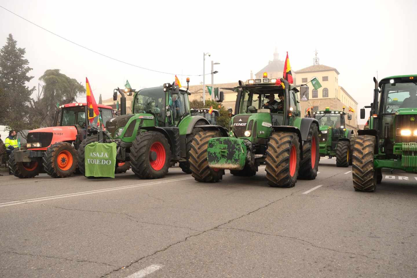 El Gobierno quiere que los grandes 'súper' suban los precios para calmar a los agricultores