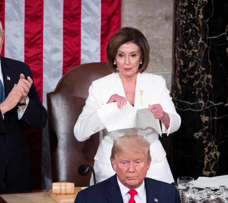 Trump arranca su campaña electoral con un triunfante discurso del Estado de la Unión