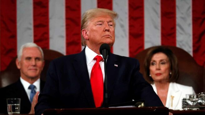 Trump junto a Pence y Pelosi