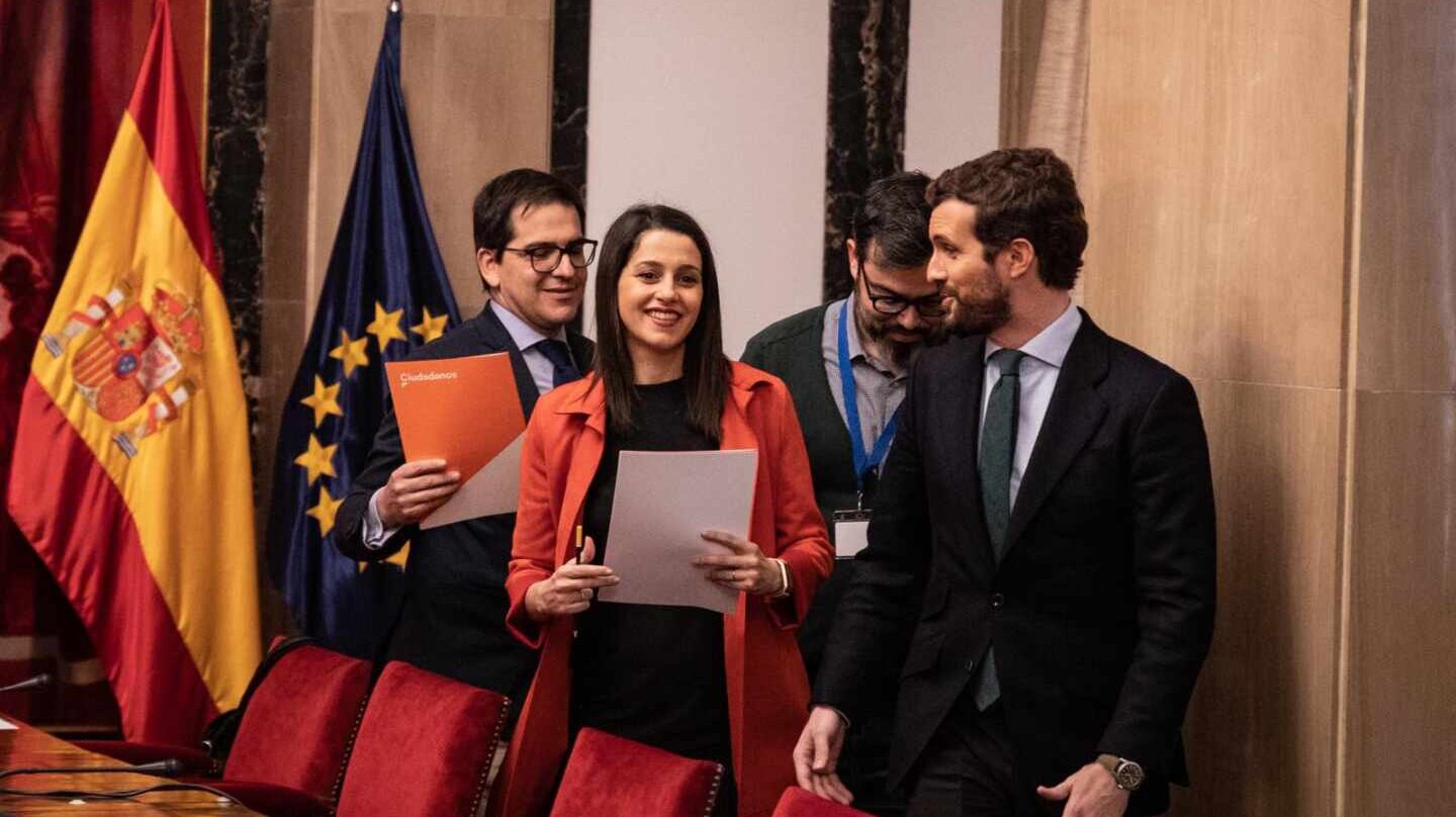 José María Espejo-Saavedra (Cs), junto con Inés Arrimadas y Pablo Casado.