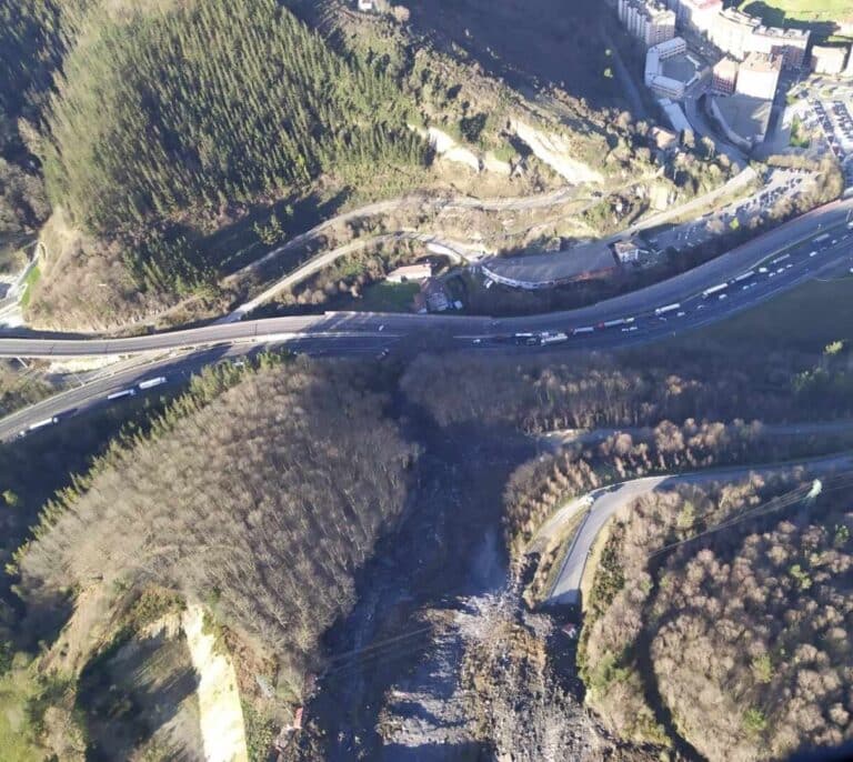 Suspendido el partido Eibar-Real Sociedad por la contaminación de Zaldibar