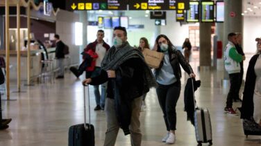 Aena eleva su previsión de pasajeros para 2020, pero la condiciona al impacto del coronavirus