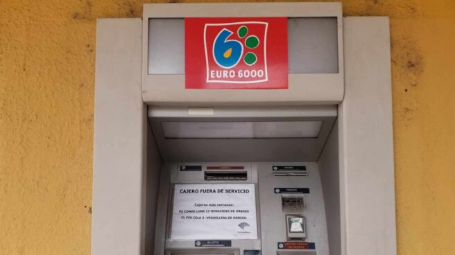 En junio coinciden comisiones mensuales, trimestrales y semestrales. Un cajero de la red Euro 6000