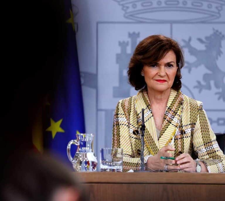 Calvo insiste en las posiciones "antagónicas" de la "mesa de diálogo" con Torra