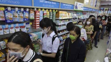China eleva a 563 los muertos y a 28.018 los infectados por el coronavirus