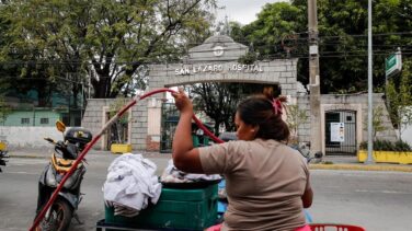 Filipinas confirma la primera muerte por coronavirus fuera de China