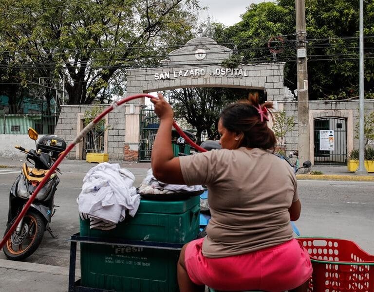 Filipinas confirma la primera muerte por coronavirus fuera de China