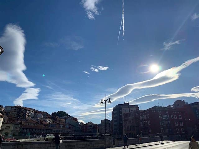 Cielos poco nubosos, salvo en Baleares, y temperaturas al alza en el noroeste para este viernes