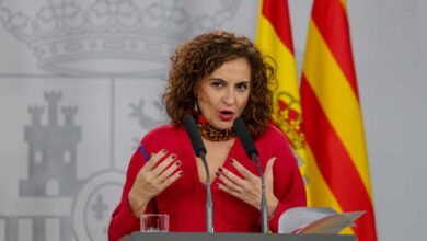 El PP pide que comparezca Montero en el Congreso por el fiasco de los tests