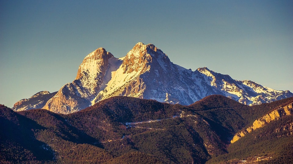 Muere un excursionista al despeñarse desde una altura de 20 metros en una travesía del Pedraforca