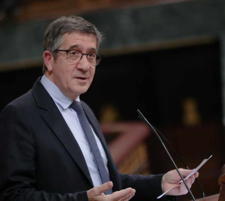 El PSOE propone a Patxi López como presidente de la comisión de reconstrucción
