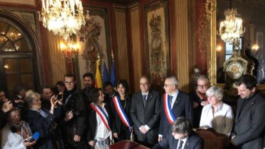 Puigdemont destaca la "deuda" catalana con los que ocultaron las urnas del 1-O en Francia