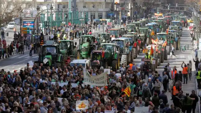 Las organizaciones agrarias estallan contra el Gobierno por dejarles fuera de la reunión sobre la crisis del campo