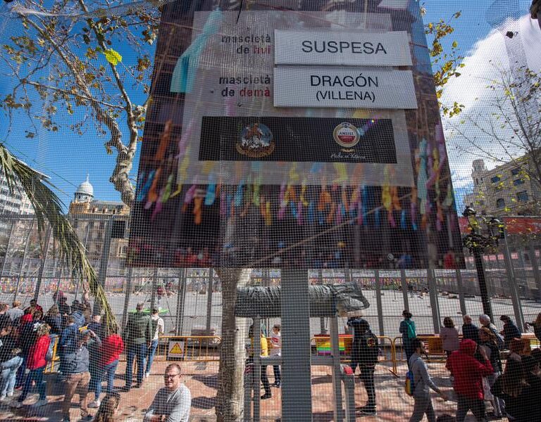 Suspenden la mascletà de este lunes por el fuerte viento