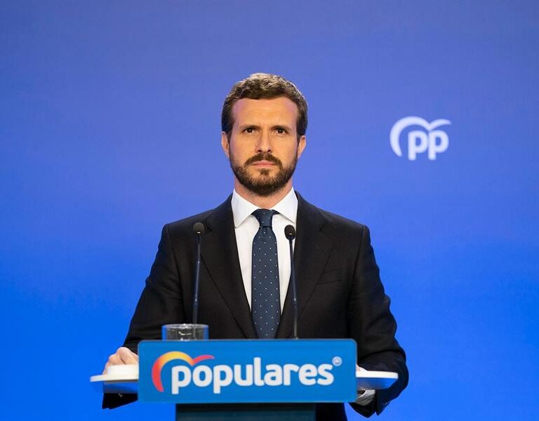 Casado apoya el estado de alarma y respalda a Sánchez: "Sin firmeza no podemos ganar la batalla"