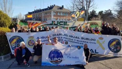 Policías y guardias civiles se concentrarán el martes ante el Congreso para exigir la equiparación salarial