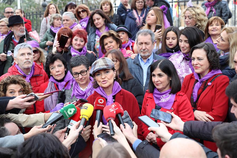 Calvo: La revolución de las mujeres es imparable, pacífica y cargada de justicia
