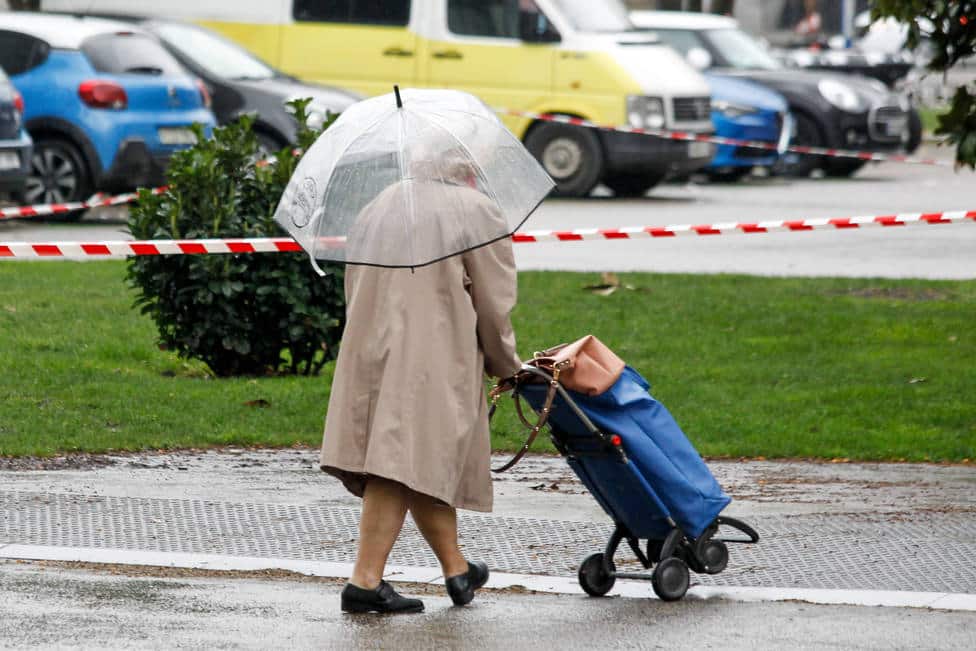 Hoy, cielos poco nubosos y lluvia en el litoral oeste de Galicia