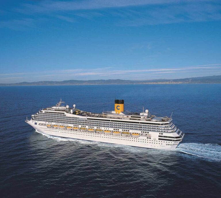 El Gobierno prohíbe la entrada a puerto a buques de pasaje italianos y a cruceros de cualquier origen