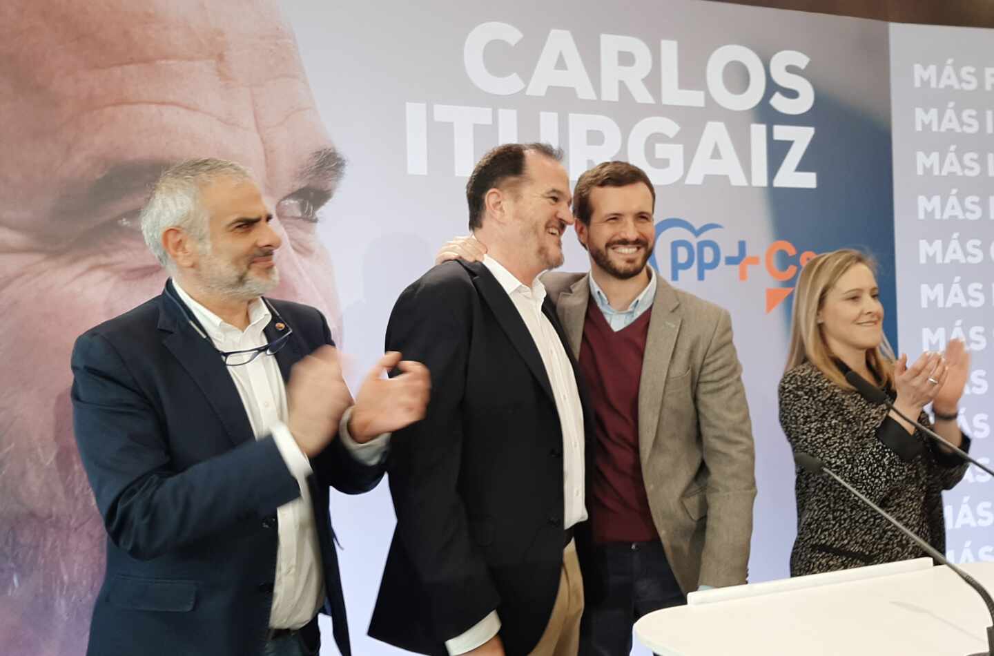Carlos Iturgaiz y Pablo Casado durante el acto celebrado hoy en Santurtzi de la coalición PP+Cs.