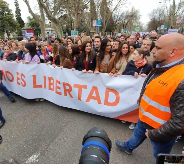 Insultos y victoria: Los 300 metros de Ciudadanos en la manifestación del 8M