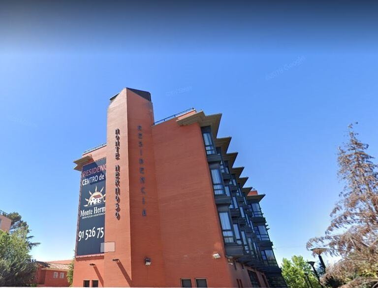 El Defensor del Paciente pide a la Fiscalía el cierre de la residencia Monte Hermoso de Madrid