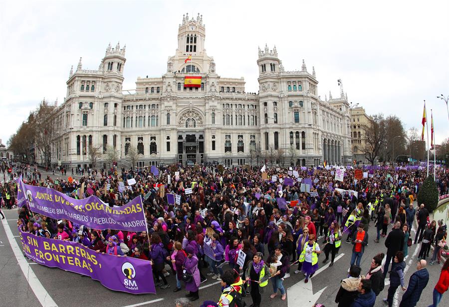El PSOE de Madrid cuestiona la decisión de permitir manifestaciones el 8M