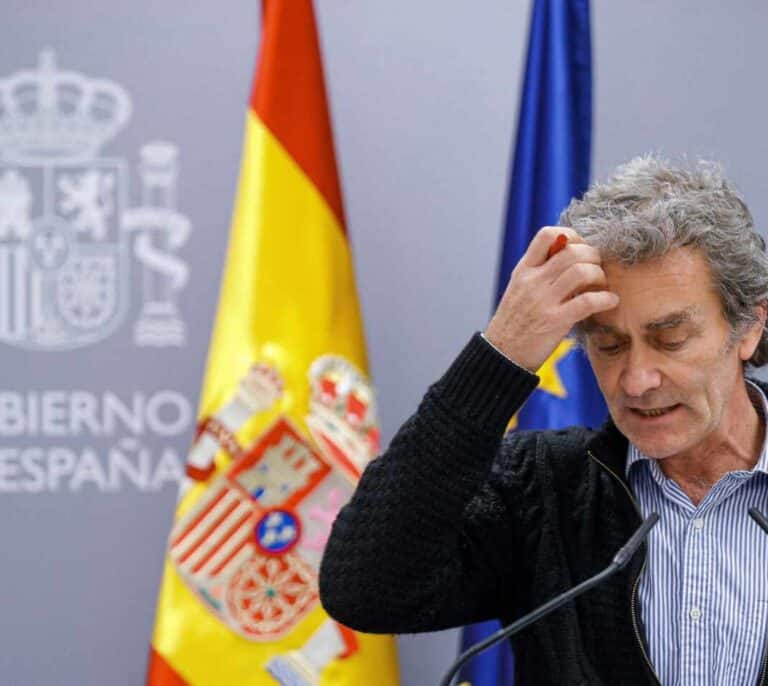 Simón pide ahora evitar los contagios dentro de casa: "El riesgo no está solo fuera"